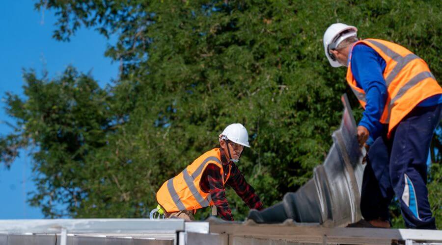 Roof repair in Henefer, UT